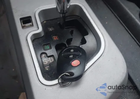 2007 Toyota Tundra Base 5.7L V8 z USA, uszkodzony, nr VIN 5TFJV52107X001482